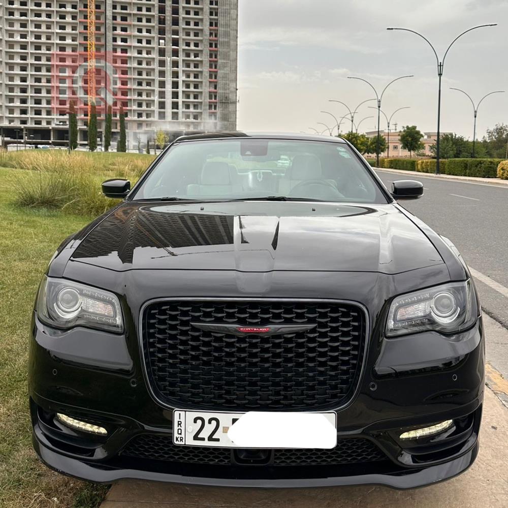 كرايسلر 300